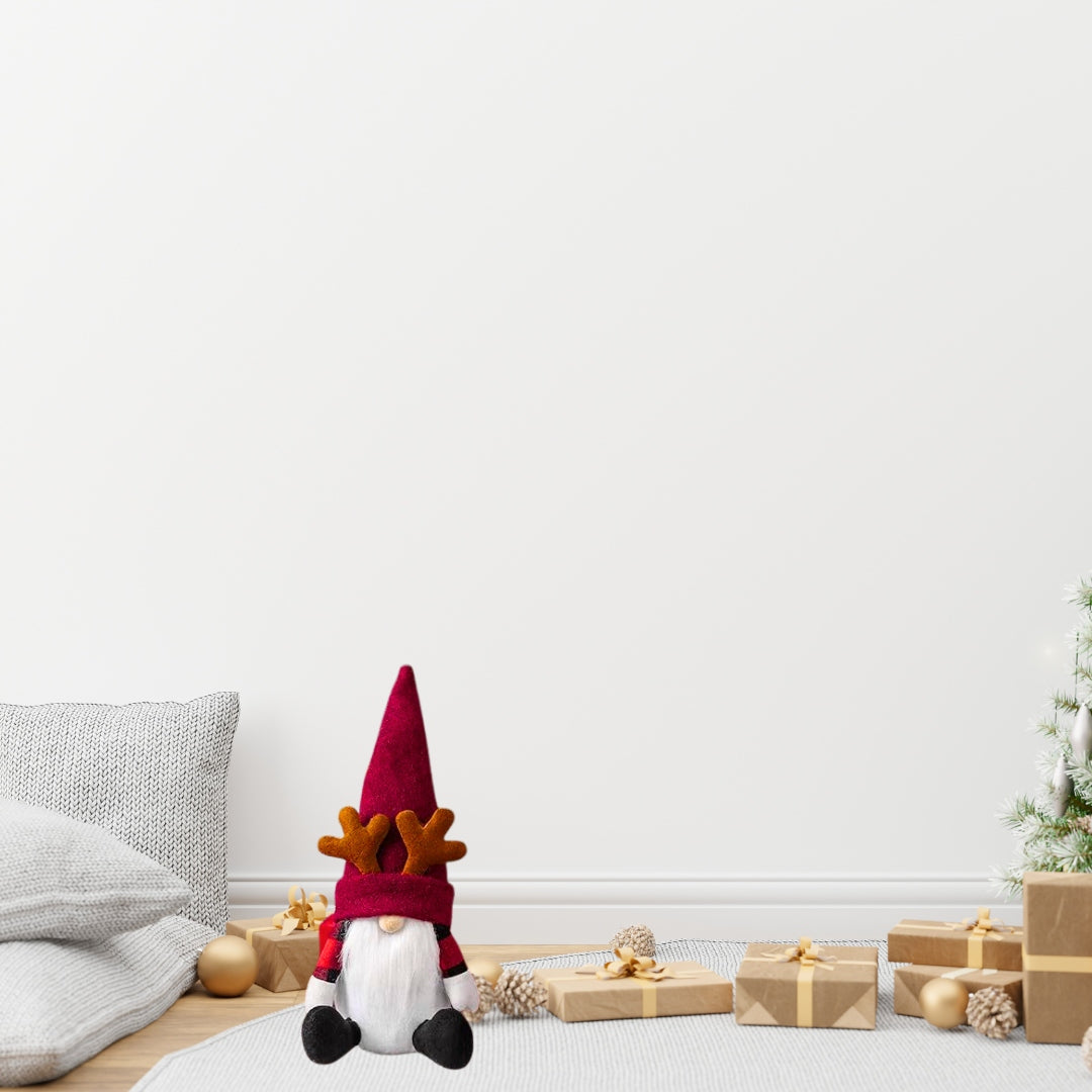 GNOME CHRISTMAS SANTA CLAUS Sitting with beard GIFT FOR CHRISTMAS Packaging status original