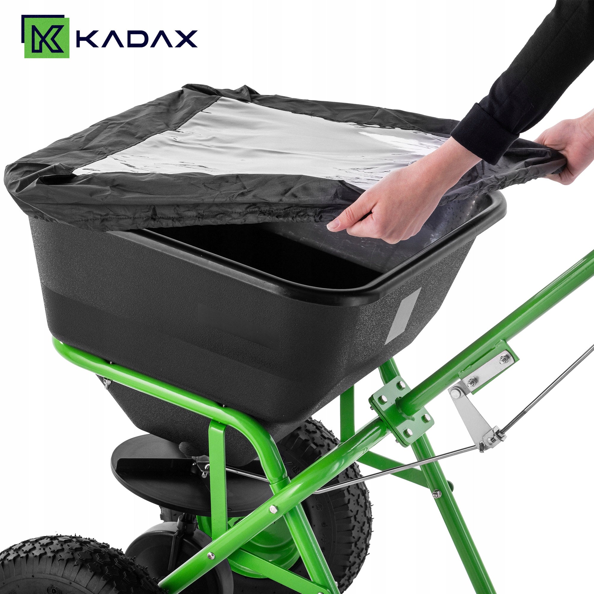GRASS SEEDER 45L MANUAL SAND SALT SEED FERTILIZER SPREADER ON WHEELS Capacity 45 l