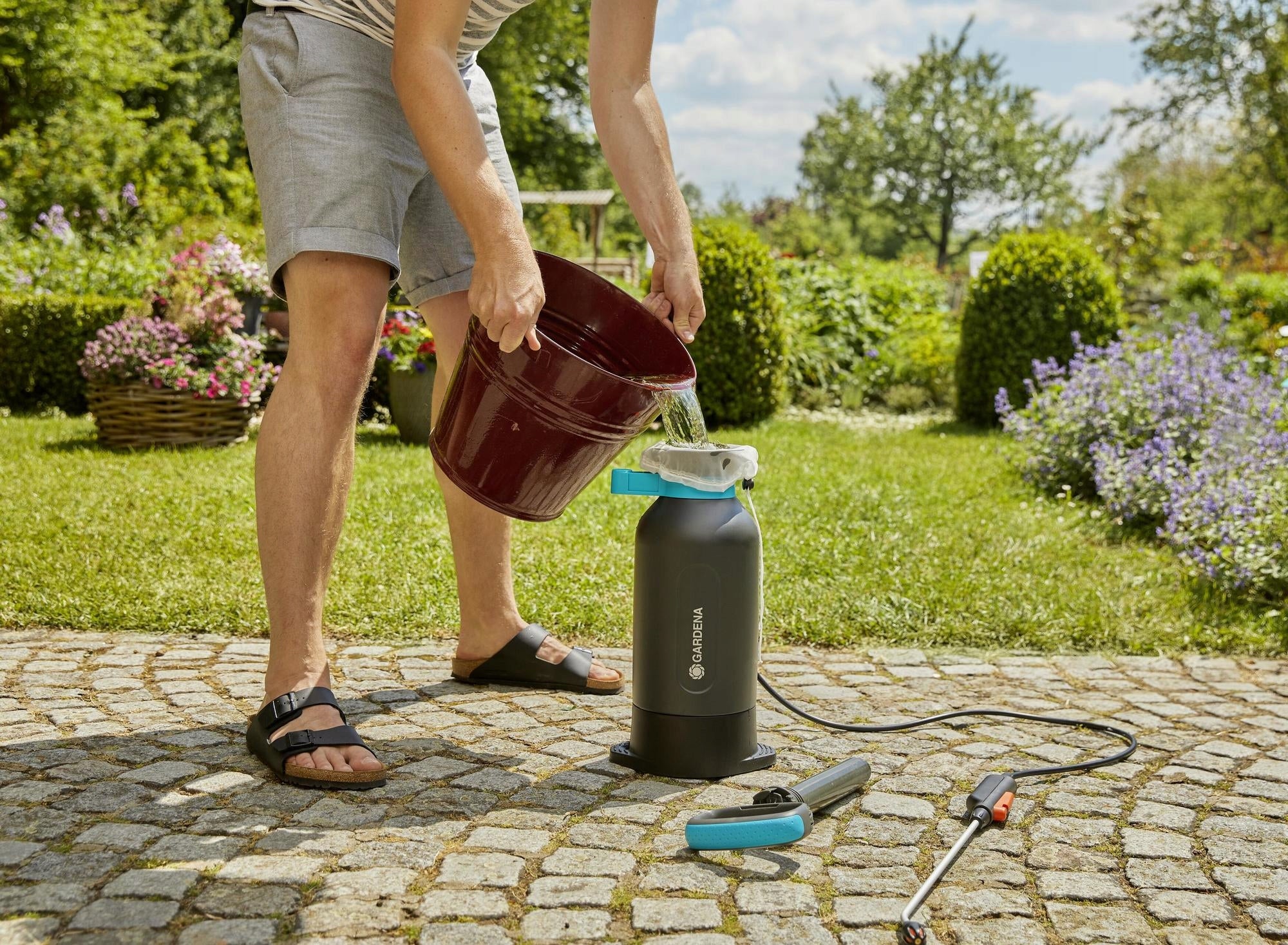 Gardena hand sprayer 5 l Product weight with unit packaging 3 kg