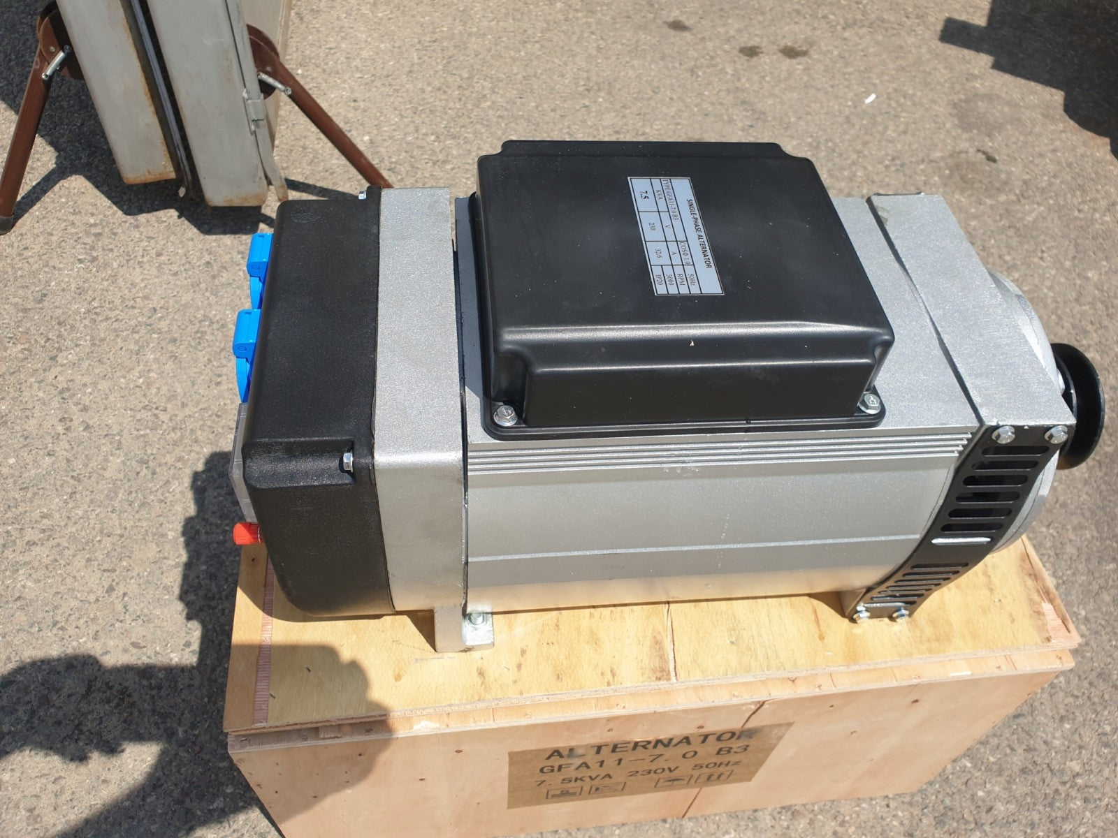 Generator set 8,5 kW, 230V, AVR - copper Manufacturer code SCHR