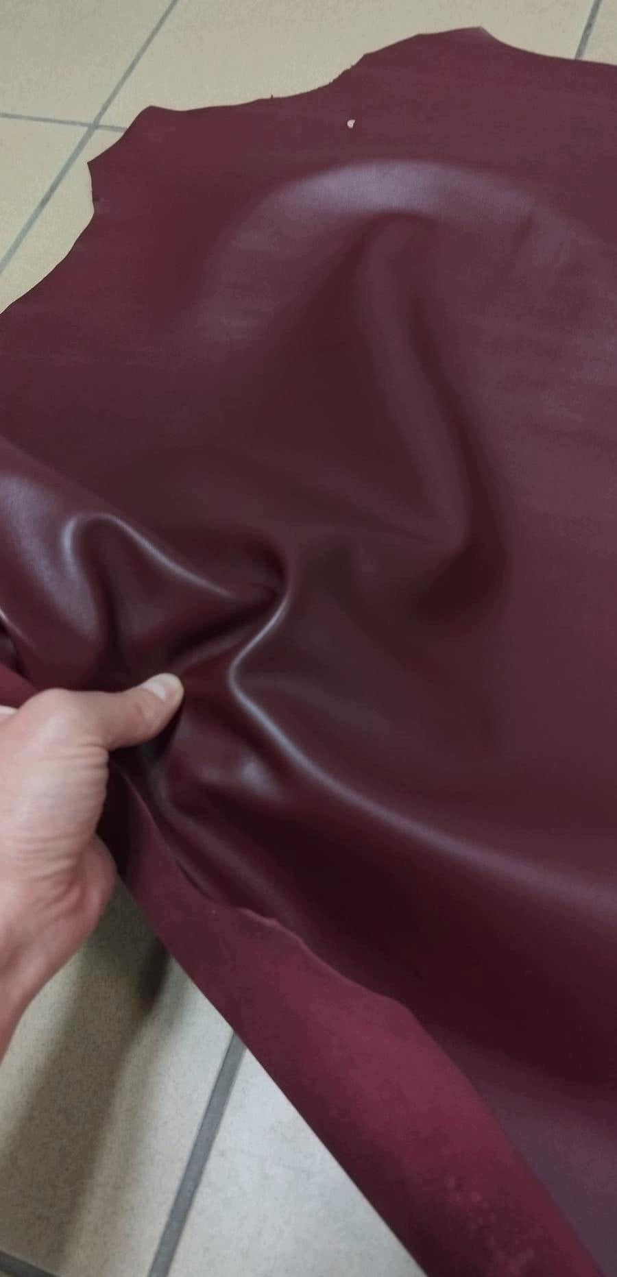 Genuine grain leather Smooth Aries Bordo 1 mm Meaty 0,45 m2 Manufacturer code 124.2.AL