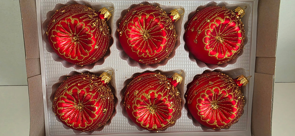 Glass Christmas tree baubles spotlights red mat gold vintage detail