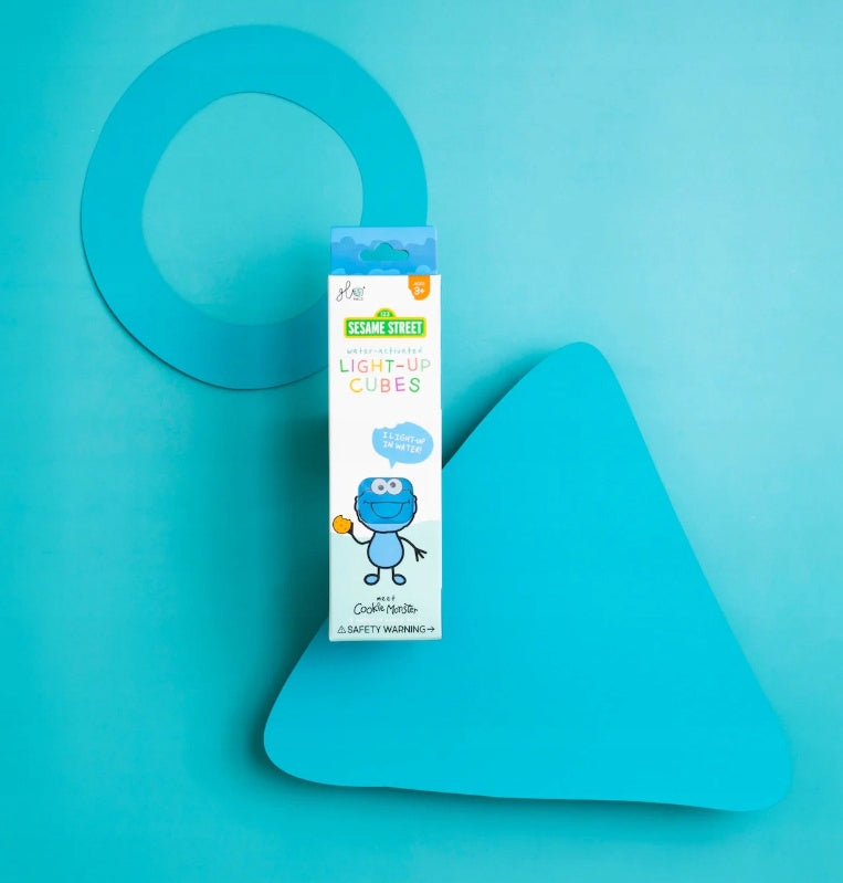 Glo Pals COOKIE MONSTER 4 Sensory cubes glowing in water STREET SESAME Manufacturer code GP-FIN-4PK-COOKIE