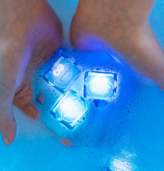 Glo Pals COOKIE MONSTER 4 Sensory cubes glowing in water STREET SESAME Packaging status original