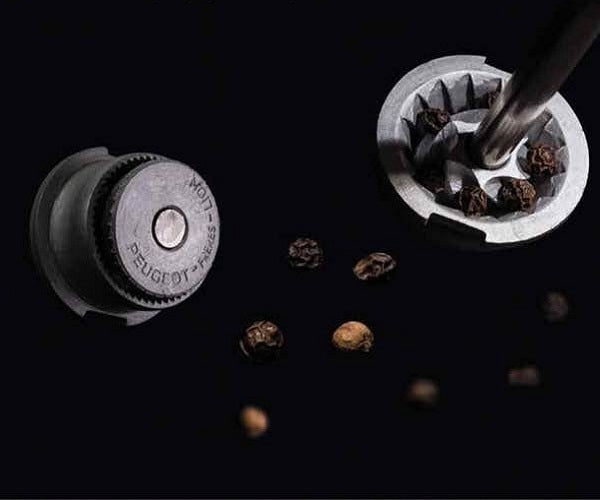 Grinders Peugeot Tahiti 20 cm salt pepper Made in France Manufacturer code PG-2-24277