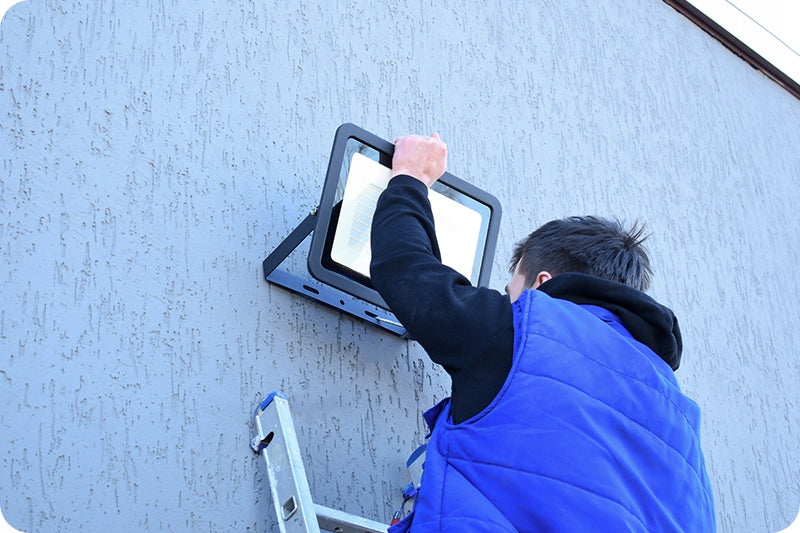 HALOGEN SPOTLIGHT LED FLOODLIGHT IP65 WALL FACADE OUTDOOR 100W Light beam 8000 lm