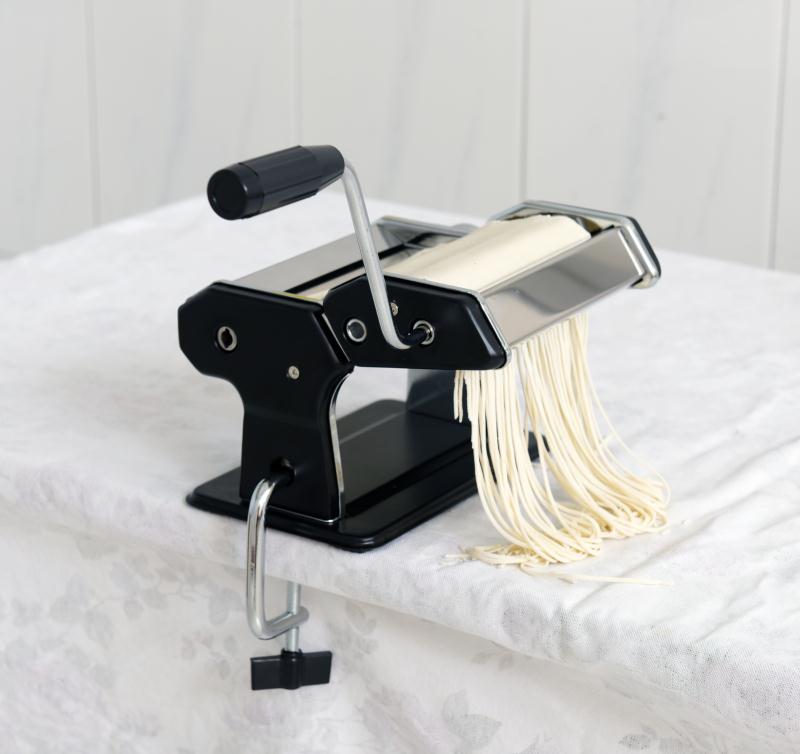HAND MACHINE FOR PASTA DOUGH ROLLING AND CUTTING STEEL Manufacturer code KM6514