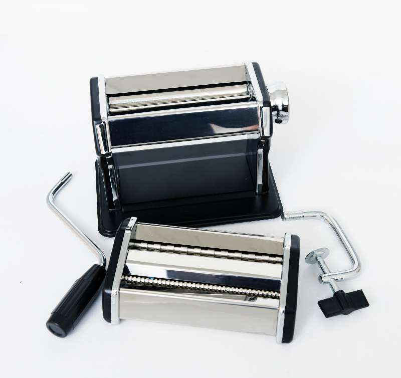 HAND MACHINE FOR PASTA DOUGH ROLLING AND CUTTING STEEL Packaging status original
