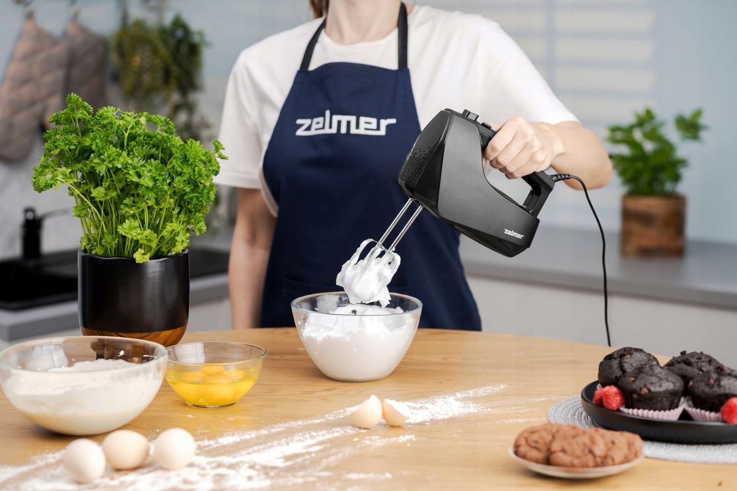 HAND MIXER ZELMER LIGHT FOOD PROCESSOR 5 GEARS 4 TIPS TURBO 750W Manufacturer code 70305673P