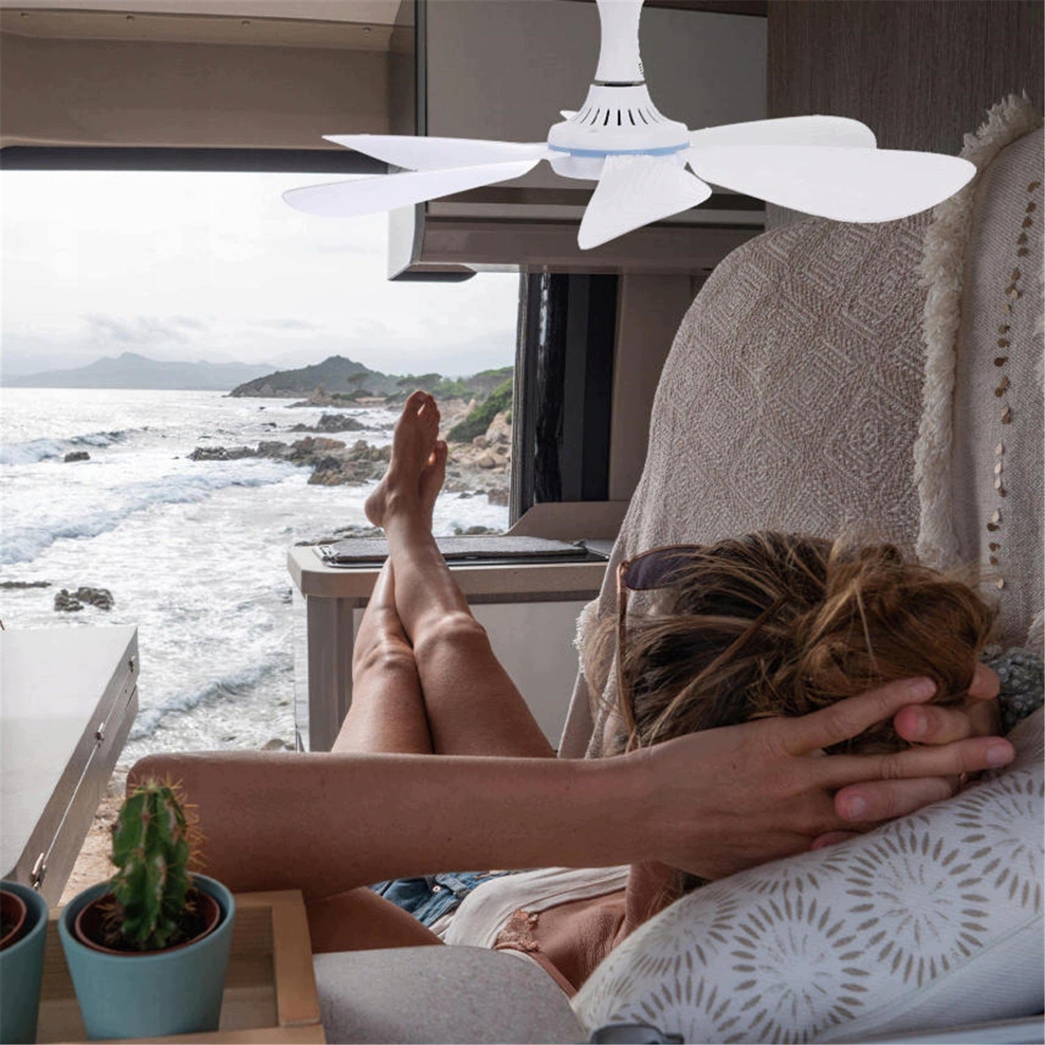 HANGING FAN 6 BLADES QUIET CEILING FAN FOR OFFICE DORM Packaging status original