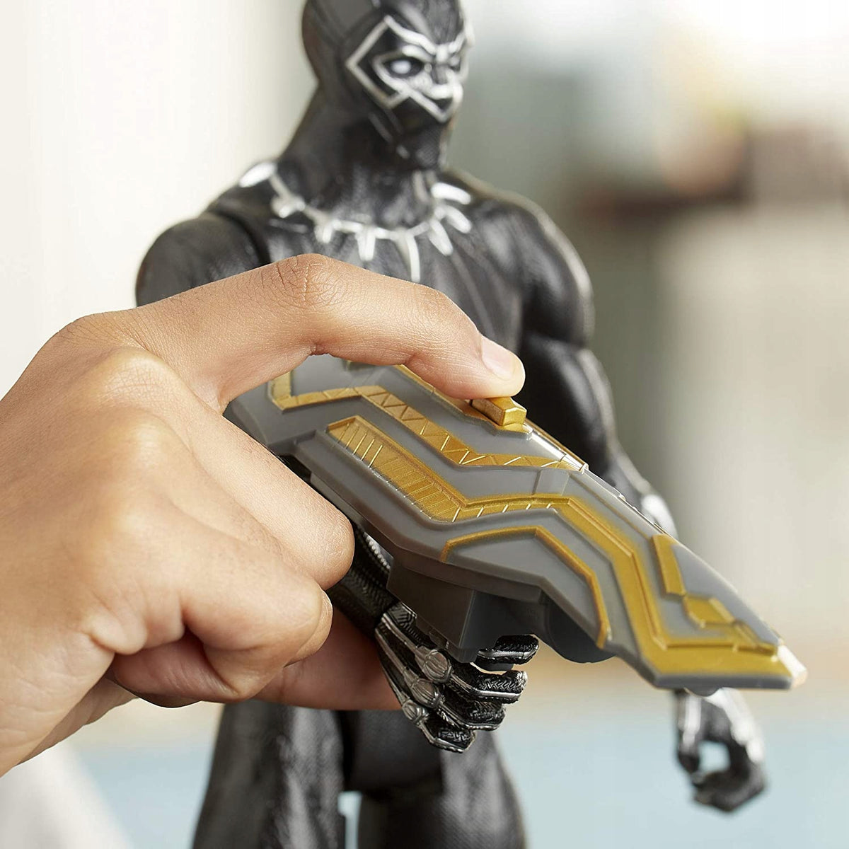 HASBRO BLACK PANTHER LAUNCHER BLAST GEAR E7388 Manufacturer code E7388