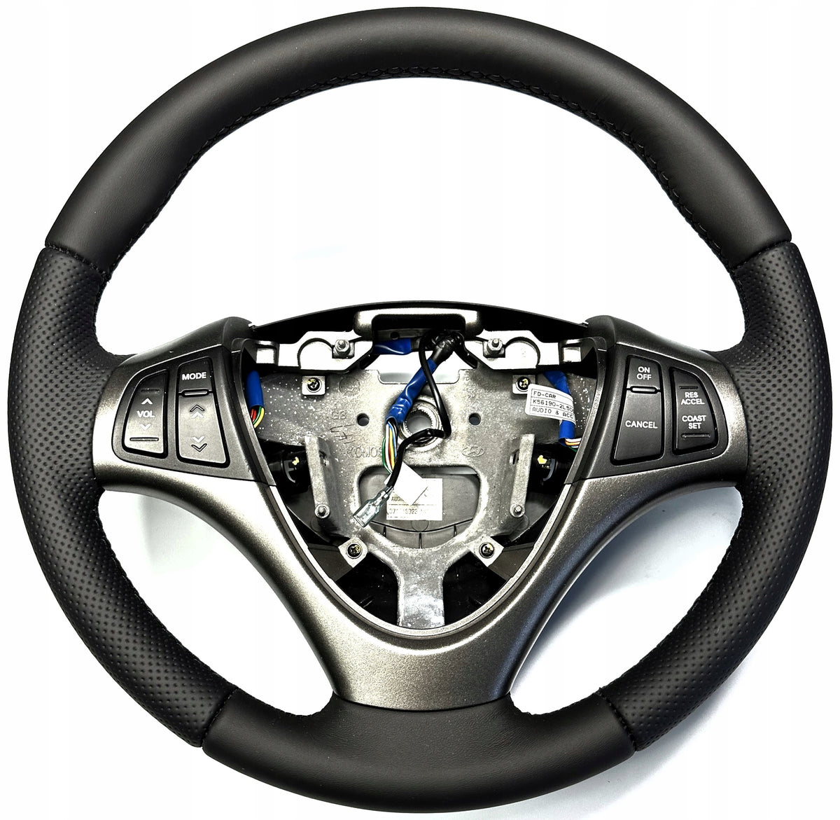 HYUNDAI I30 STEERING WHEEL COVER AND GENUINE LEATHER (947K)