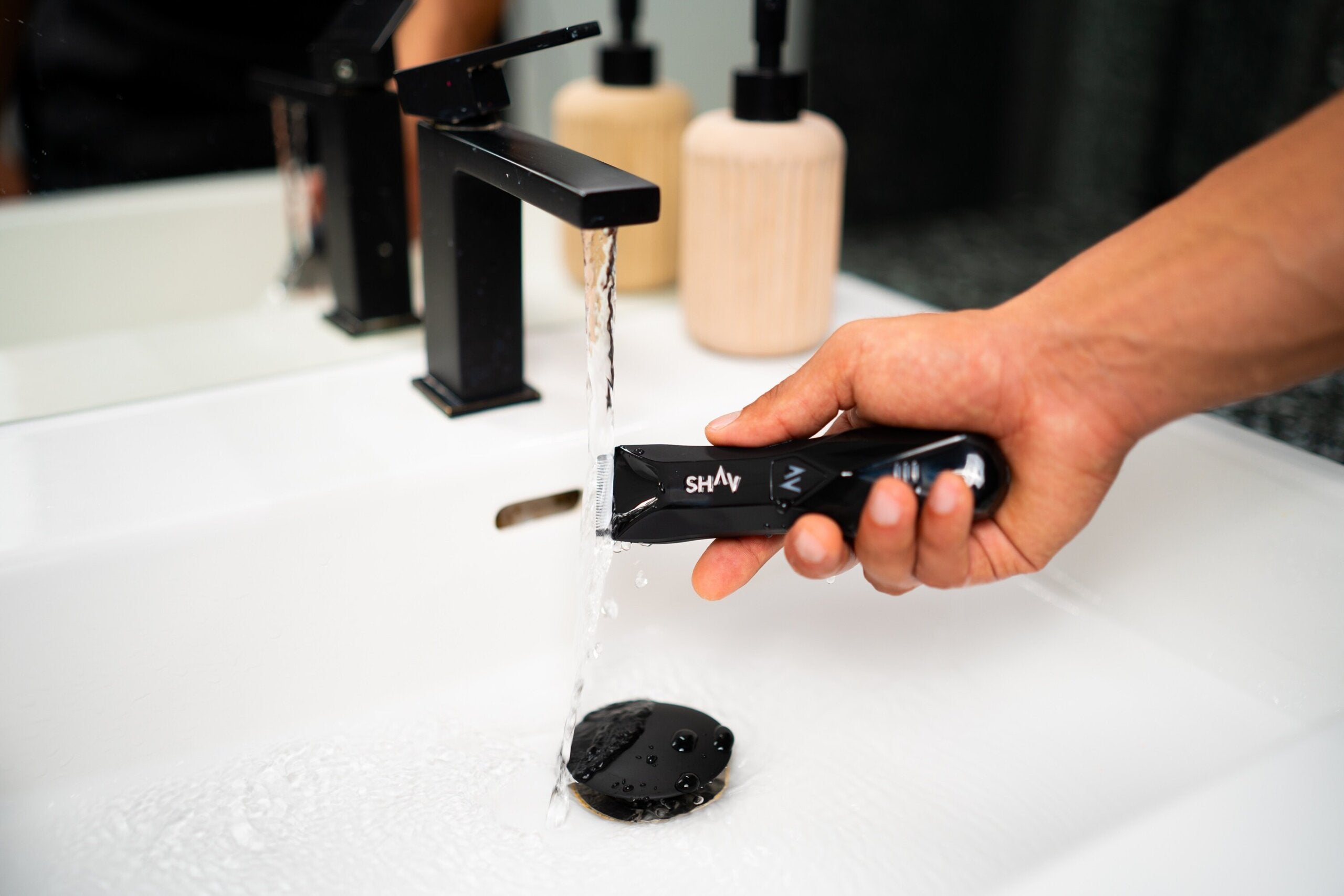 Hair clipper SHAV 2 Travel Edition 0-50 mm Dominant color black