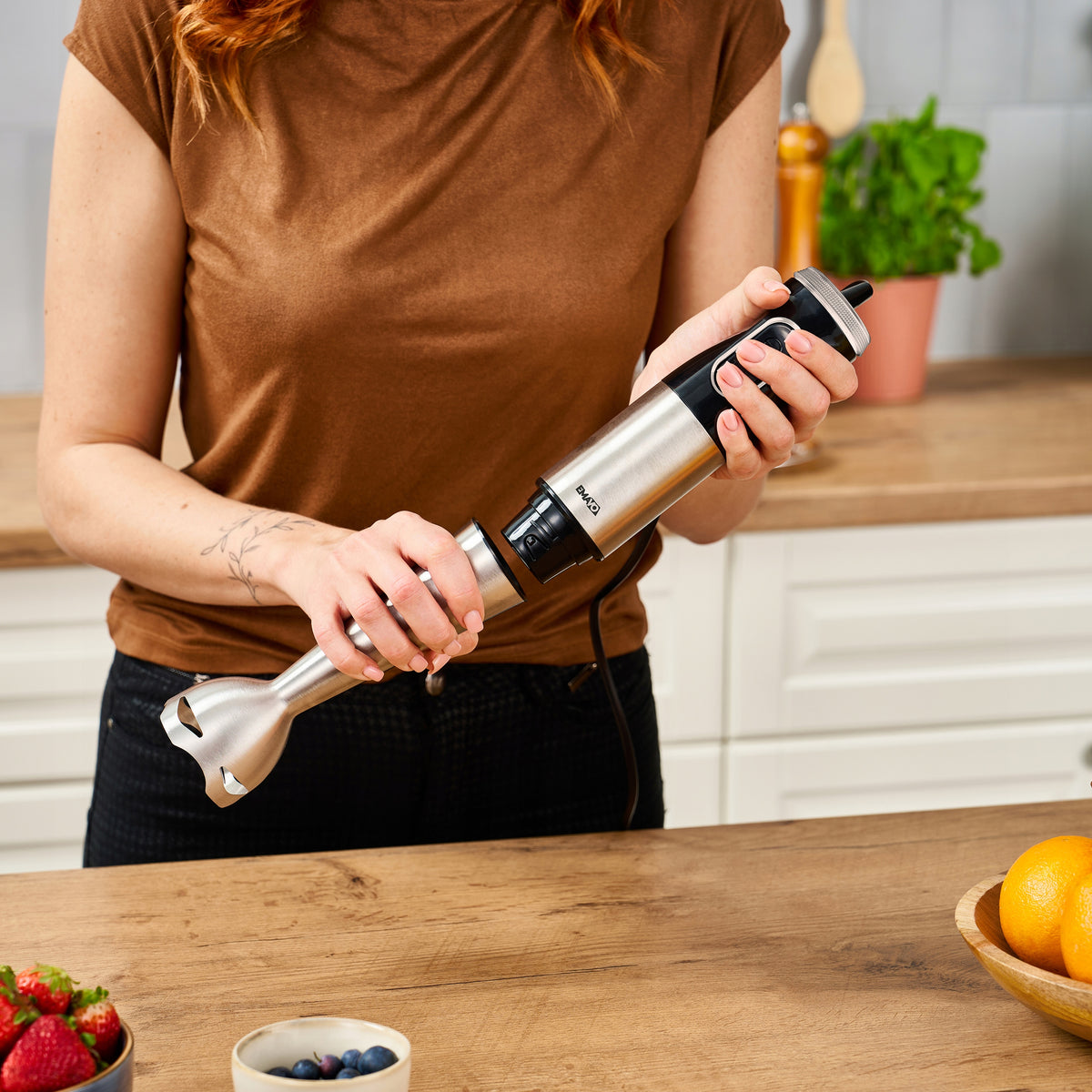 Hand Blender Multifunction Mixer Powerful Turbo Shredder Black 1000W Manufacturer code EMABLE47005