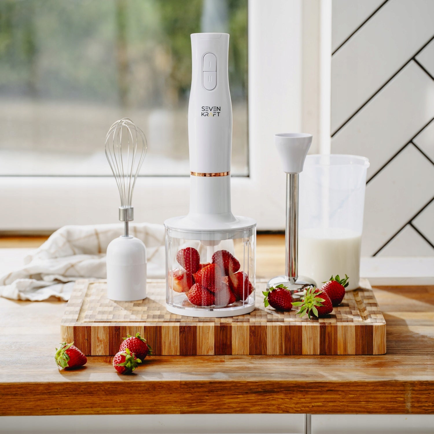 Hand Blender Multifunction Mixer Shredder Set 4in1 White 800W Dominant color white