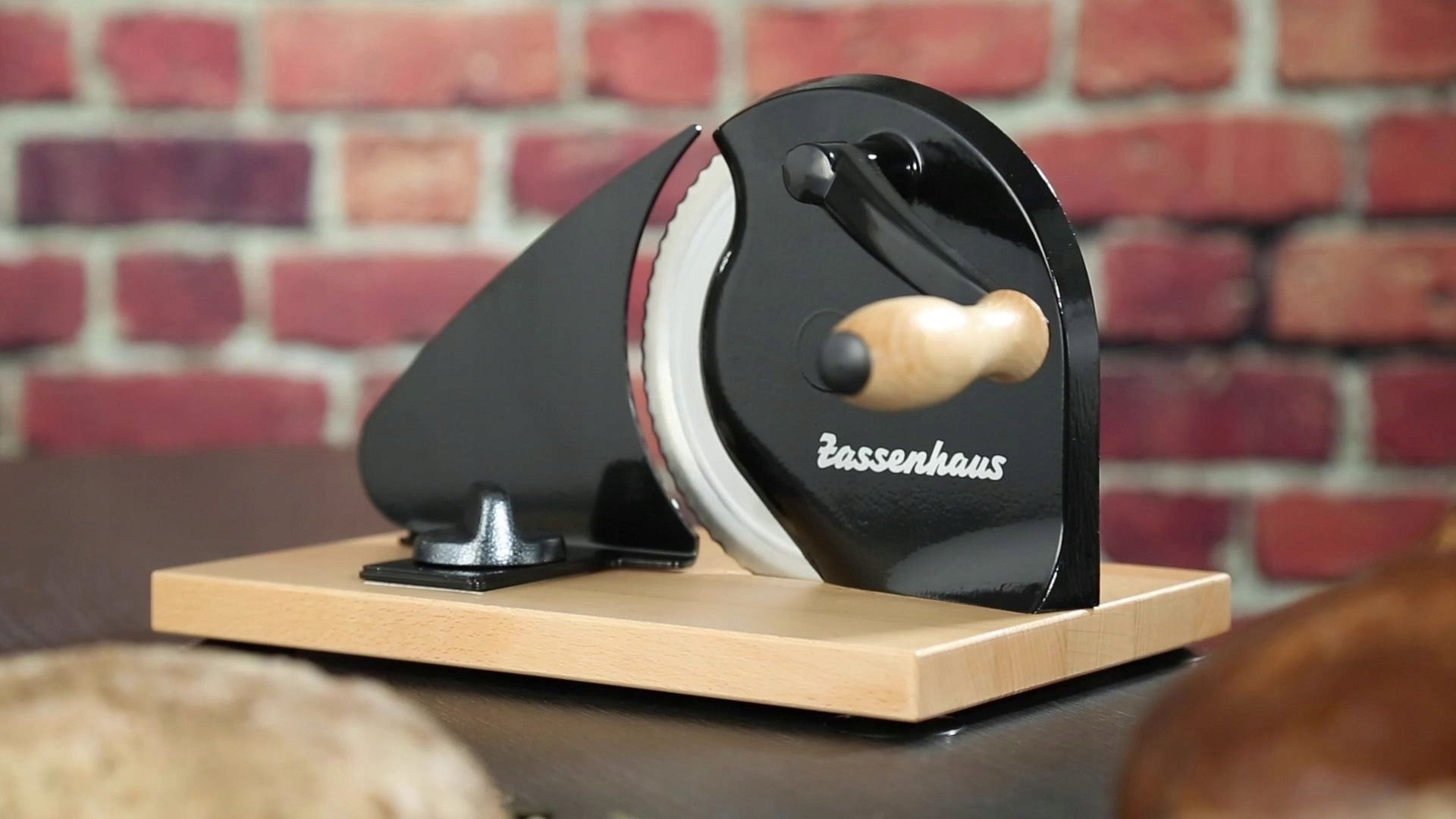 Hand Bread Slicer ZASSENHAUS cream Packaging status original