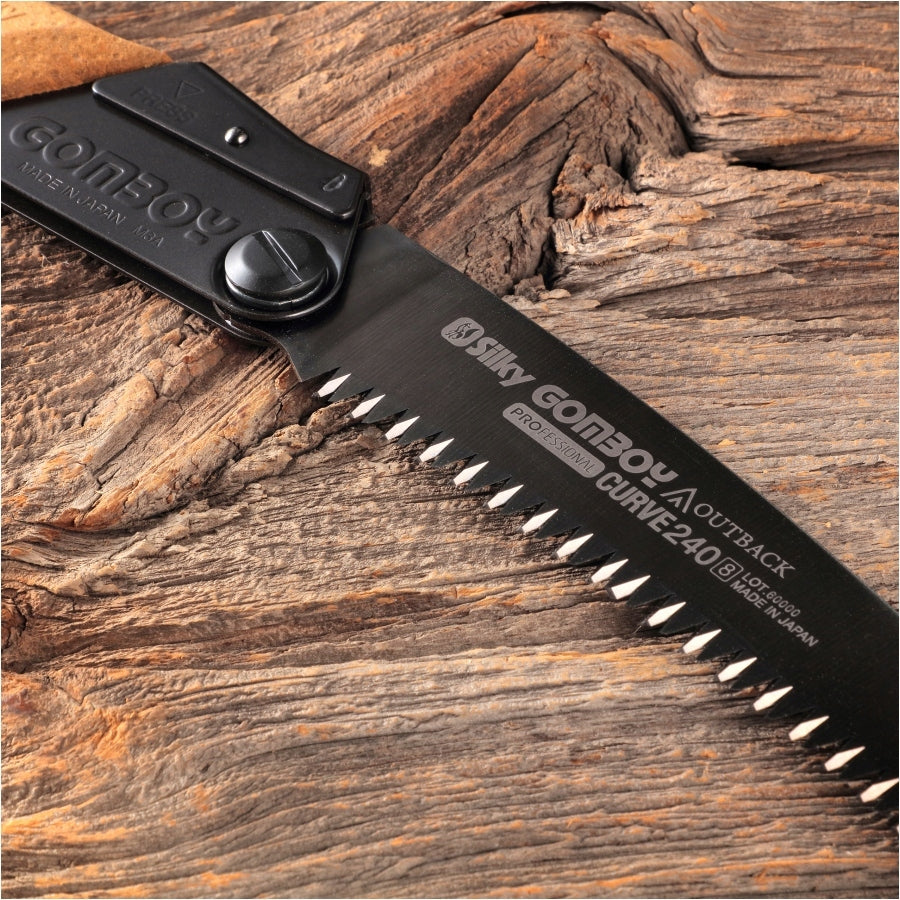 Hand saw Silky Gomboy Outback 240-8 + CASE Batteries included no