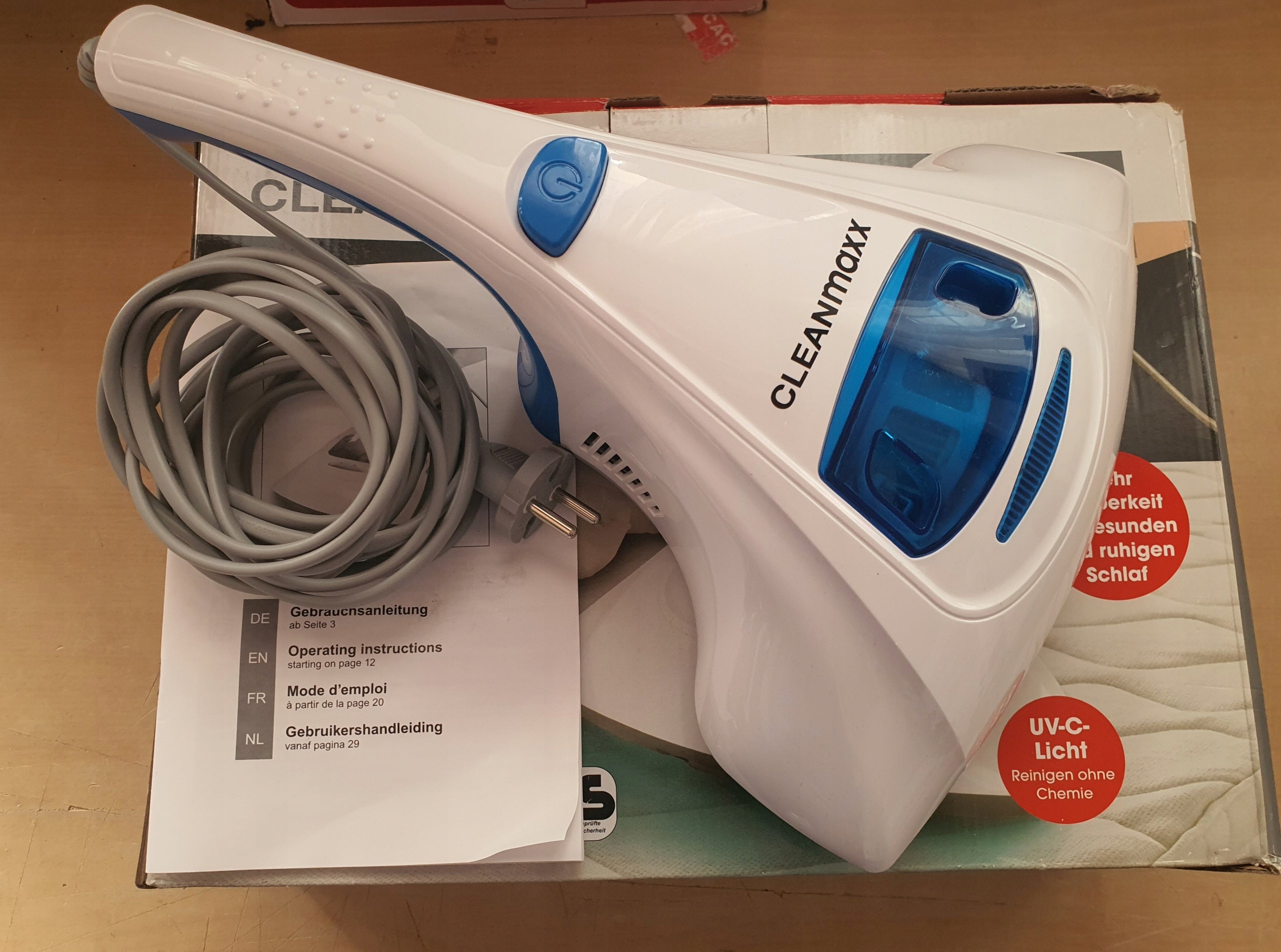Handheld vacuum cleaner CLEANmaxx Anti-Milbensauger white Packaging status original