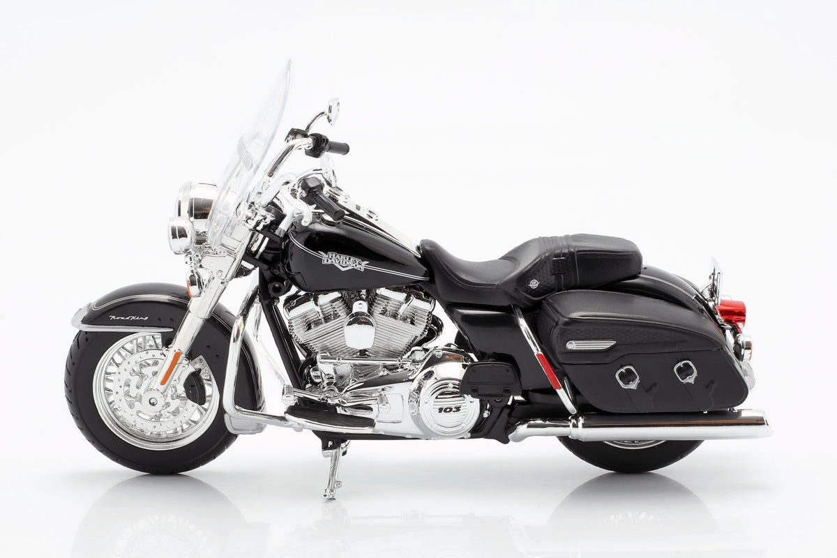 Harley-Davidson FLHRC Road King Сlassic 2013 Maisto 1:12 Motorcycle Model HIT Manufacturer code 32336