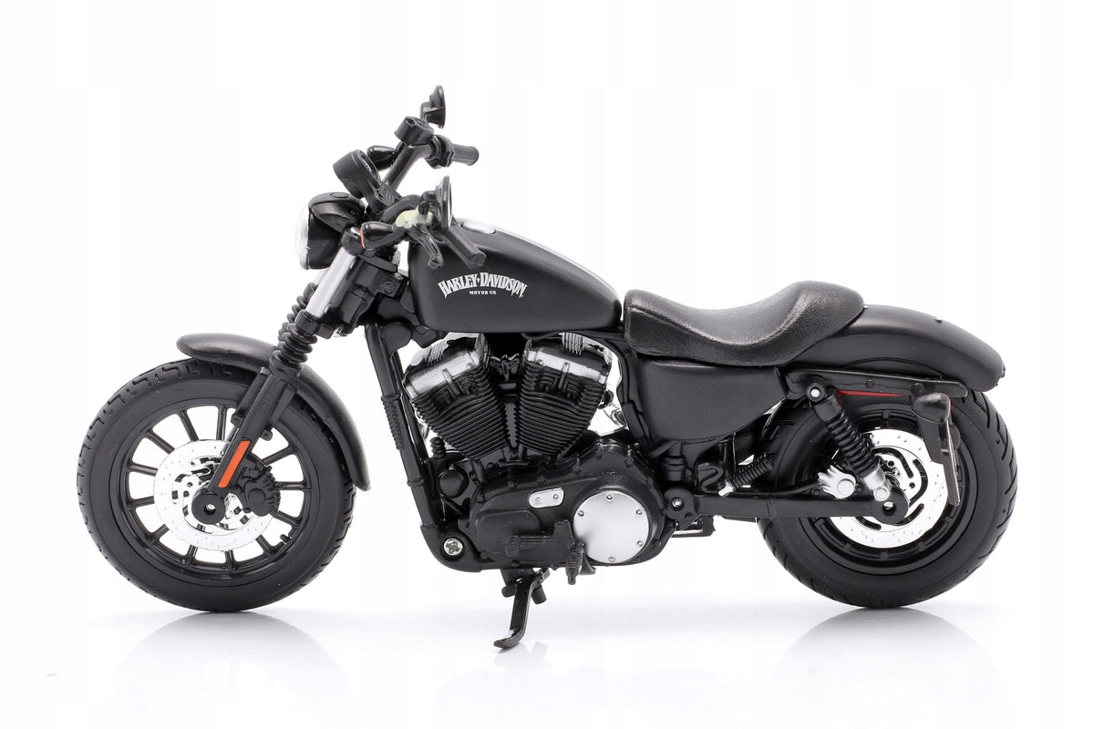 Harley-Davidson Sportster Iron 883 2014 Maisto 1:12 Model Motorcycle 32326 Manufacturer code 32326