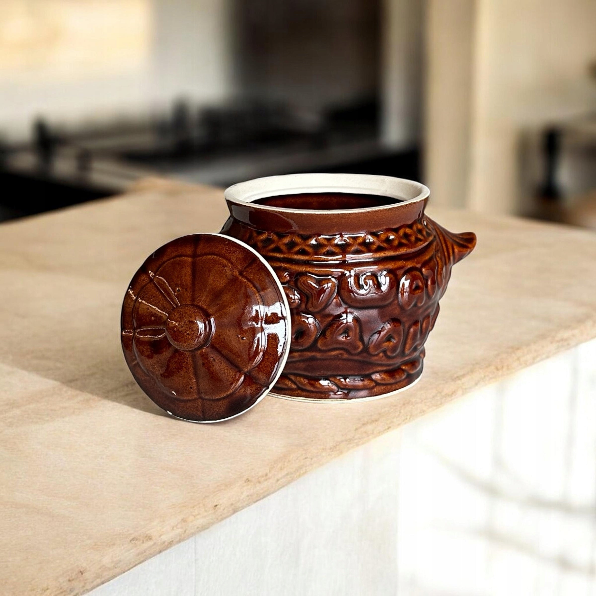 Heat-resistant natural clay dish for baking with lid 0,65 l Manufacturer code 5904624109833