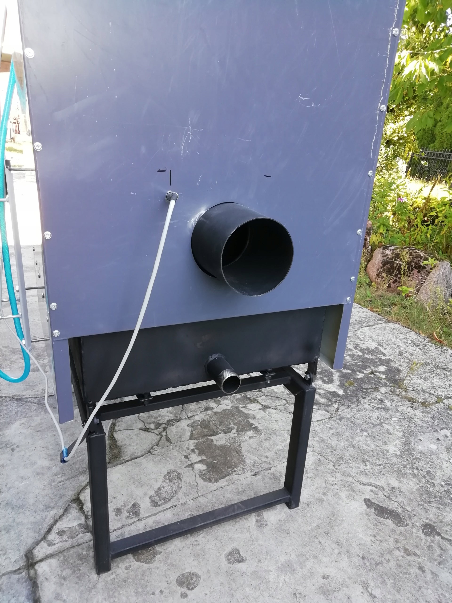 Heater multi-oil furnace (oils used) with water jacket Brand no brand