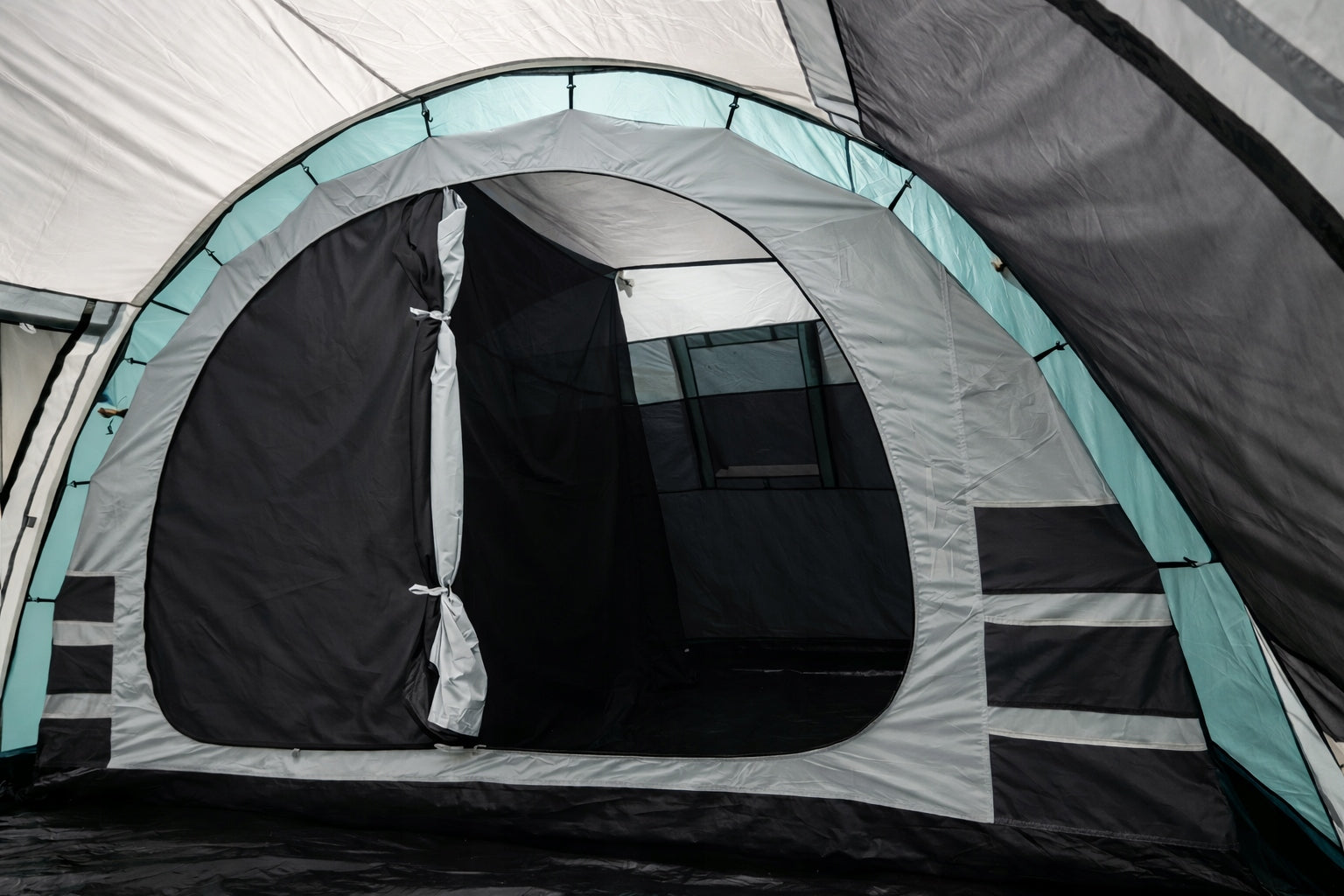 High Large 18m² Tent MADERA XXL SleepWell 6 person 5000mm VIBRA CAMPING Model Madera