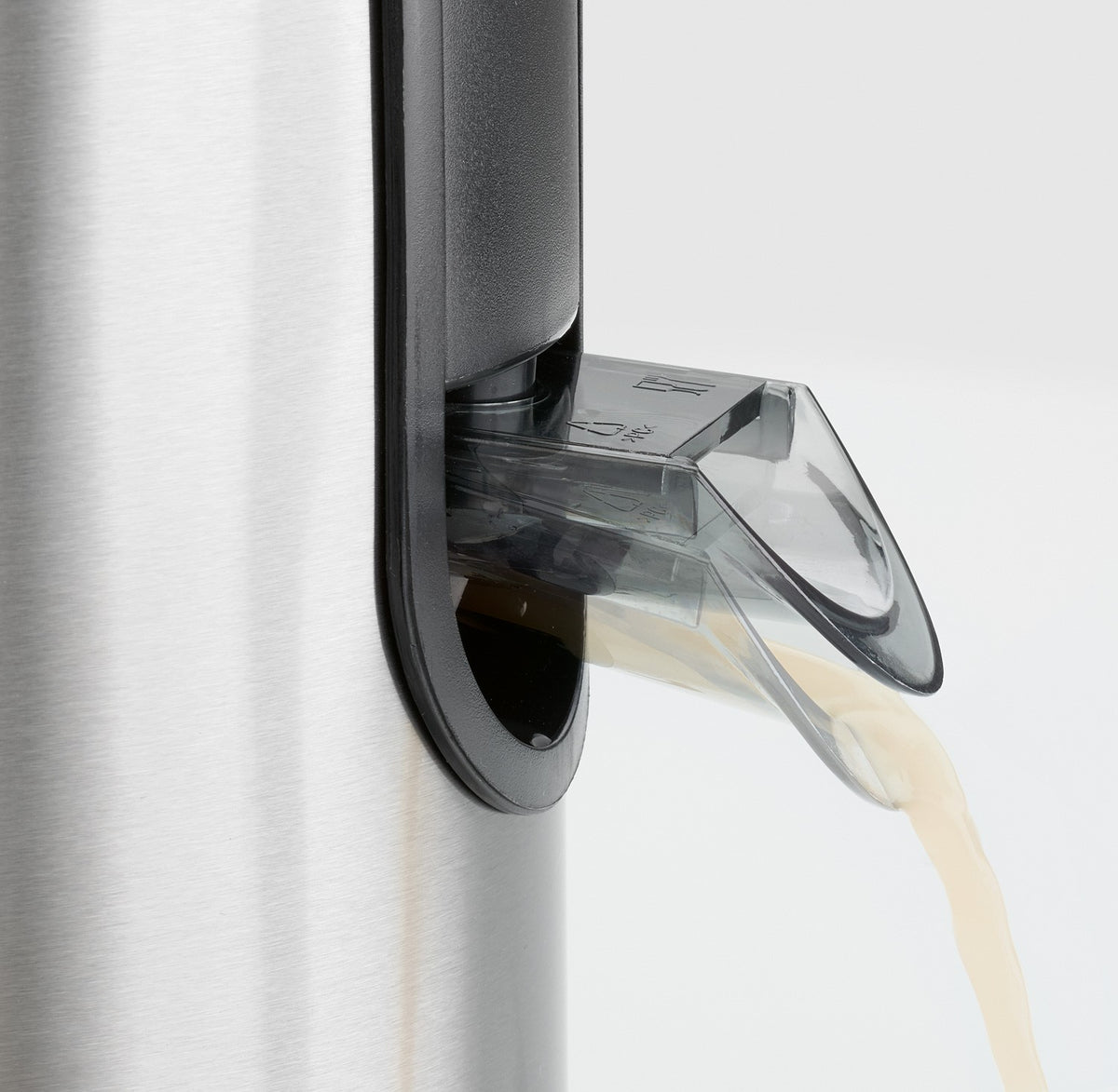 High speed juicer whole fruit Clatronic AE 3666 Outlet Packaging status original