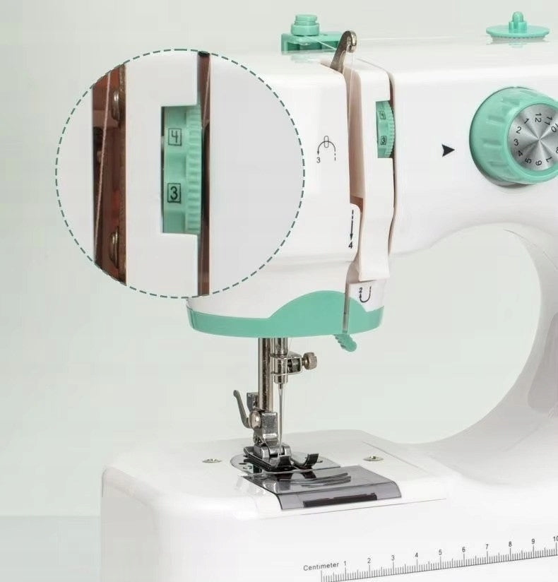 Home Sewing Machine 520A 27723 Packaging status original