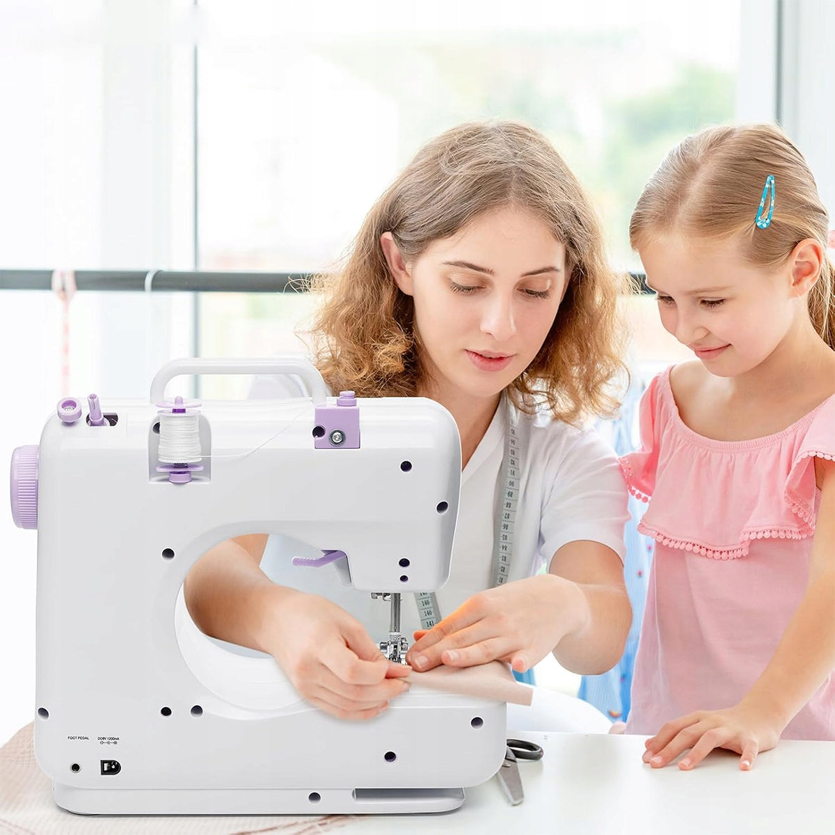 Home Sewing Machine Mechanical Easy 12 Stitches With Pedal EAN (GTIN) 6974065294022