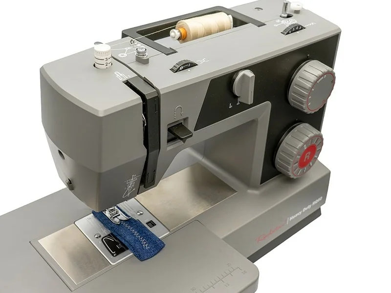 Home Sewing Machine Mechanical Strong Redstar Heavy Duty RQ60 + TABLE Number of stitches 32