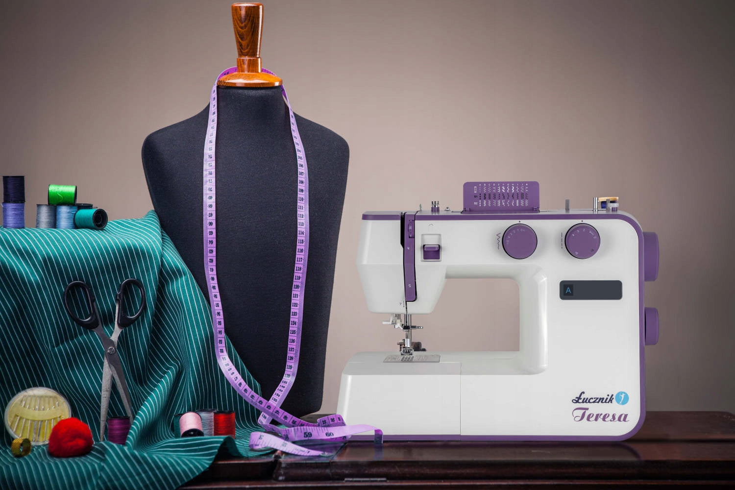 Home sewing machine strong Łucznik Teresa 34 stitches overlock accessories Brand Łucznik