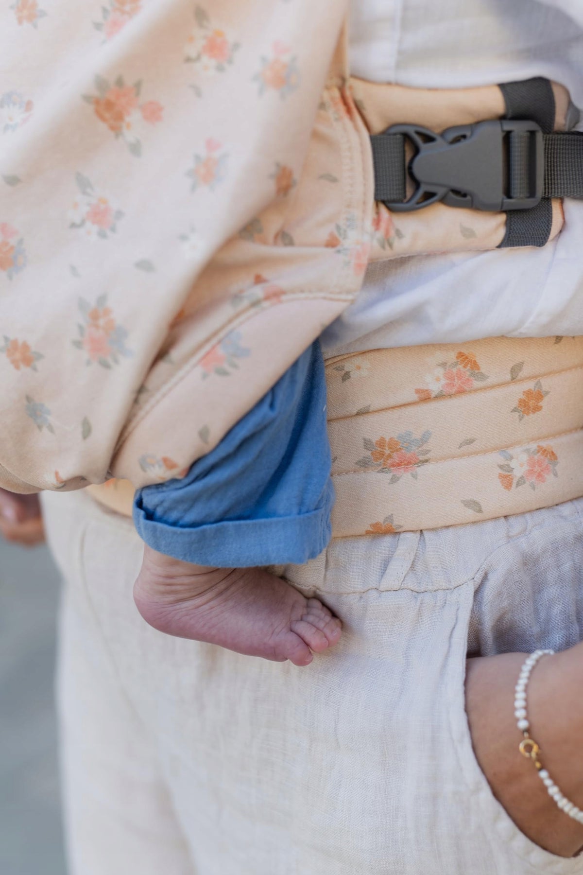 Hybrid carrier BOBA Bliss V2 - flowers up to 18 months Manufacturer code BlissParent