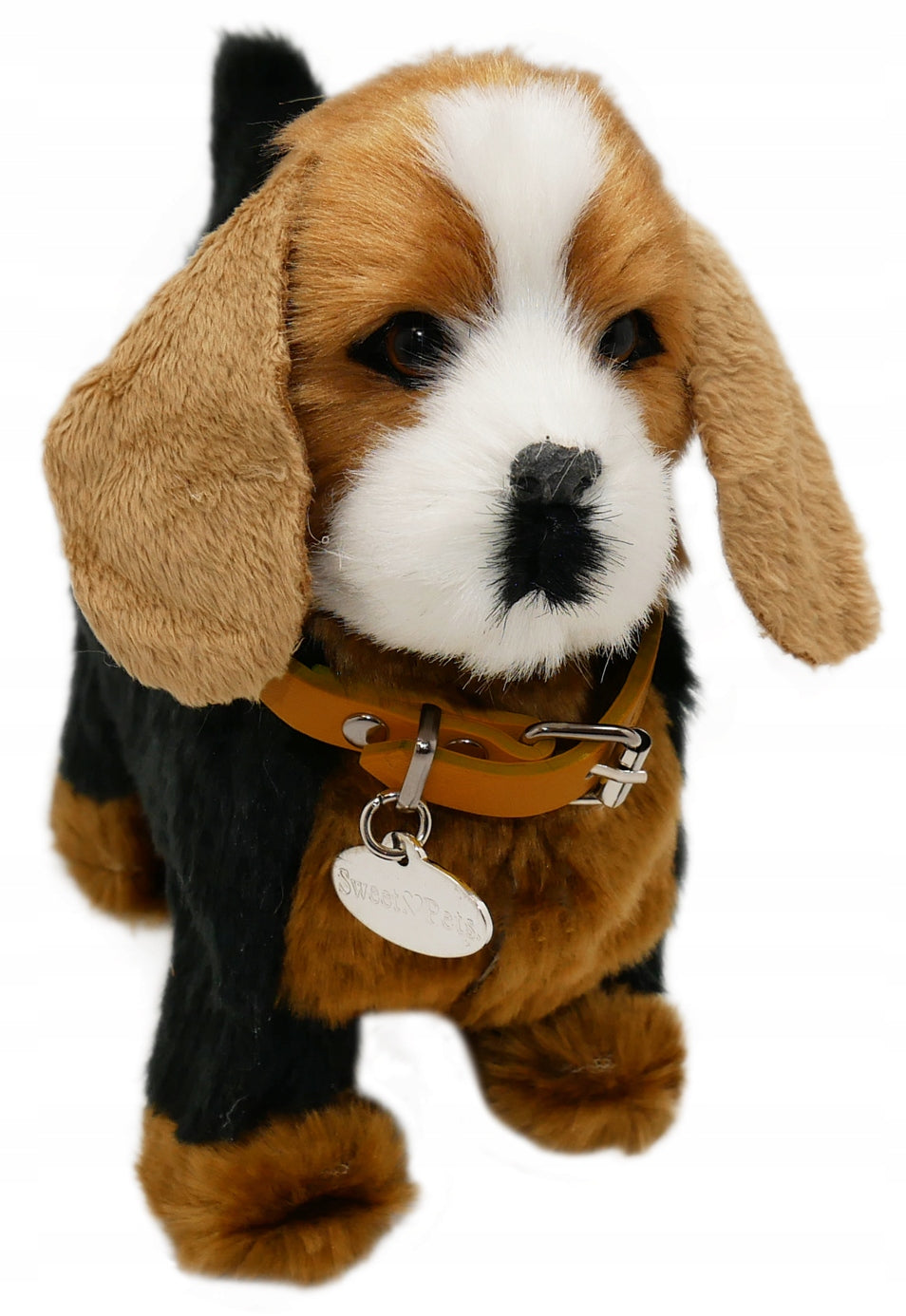INTERACTIVE DOG responds to touch WALKS BARK plush toy BEAGLE Packaging status original