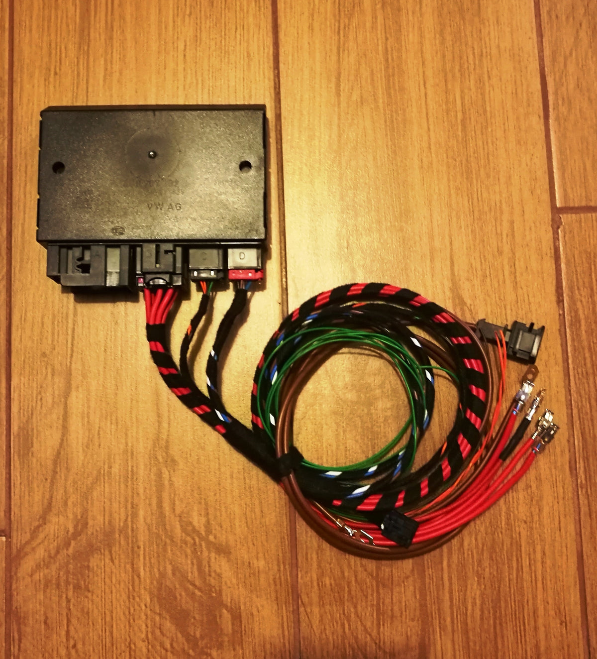 Installation hook installation AUDI A4 B9 8W and A5 5F 4M0907383 Manufacturer no brand