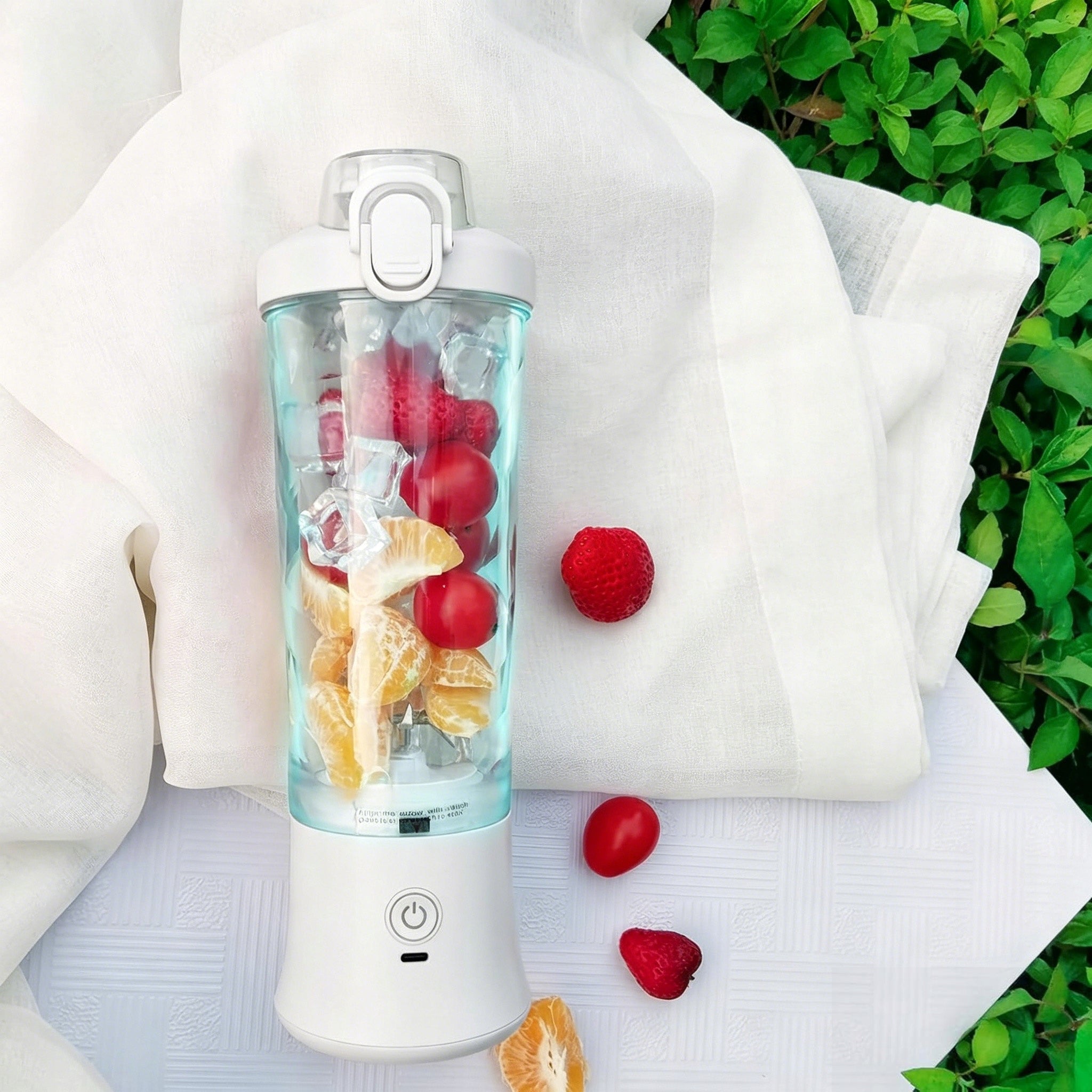 Juicer Portable Wireless Usb White ABS Material with Transparent Packaging status original