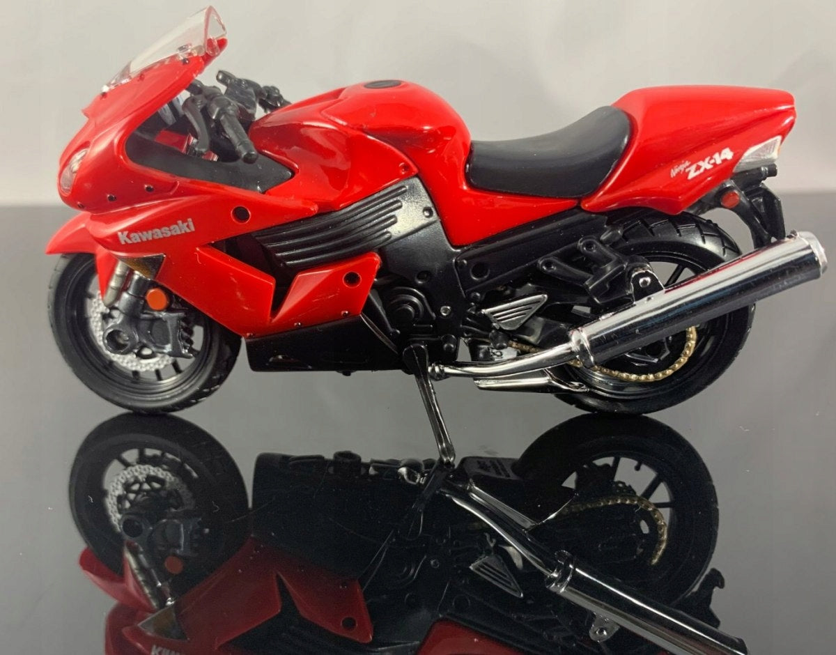KAWASAKI Ninja ZX 14R motorcycle model 1:18 Maisto Brand Maisto