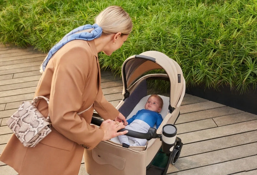 KINDERKRAFT MULTIFUNCTIONAL STROLLER YOXI FRONT-BACK WALKING +GONDOLA UP TO 22KG Brand Kinderkraft