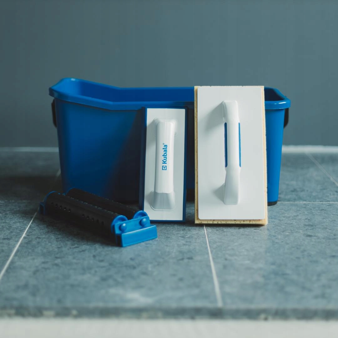 KUBALA GLAZING BUCKET FOR GROUTING WITH ROLLERS GRILLE TROWEL SET OF 7 el. Packaging status original