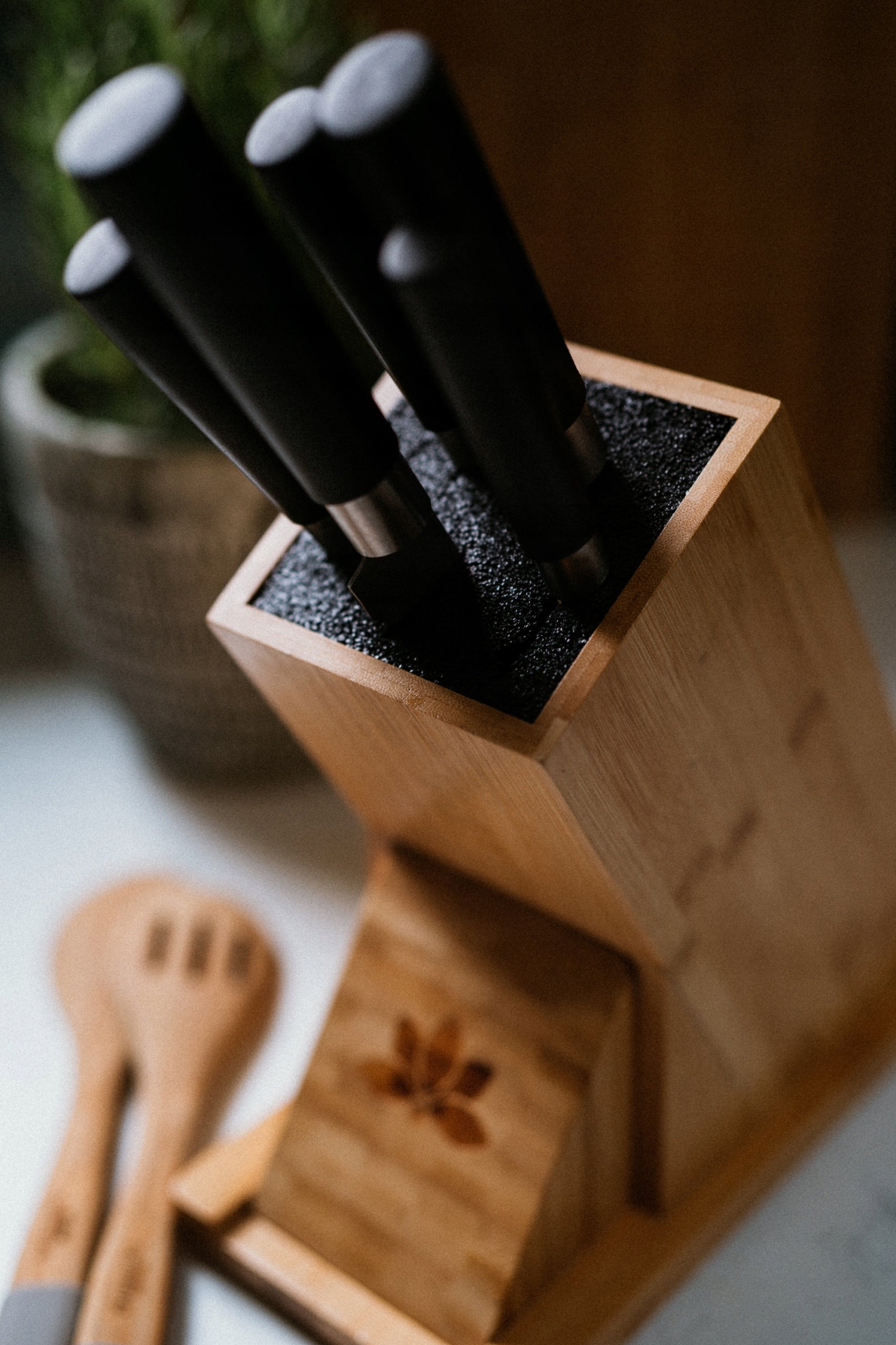 Knife rack Kitchen block universal bamboo with sharpener Veliatte Manufacturer code 0785939061741