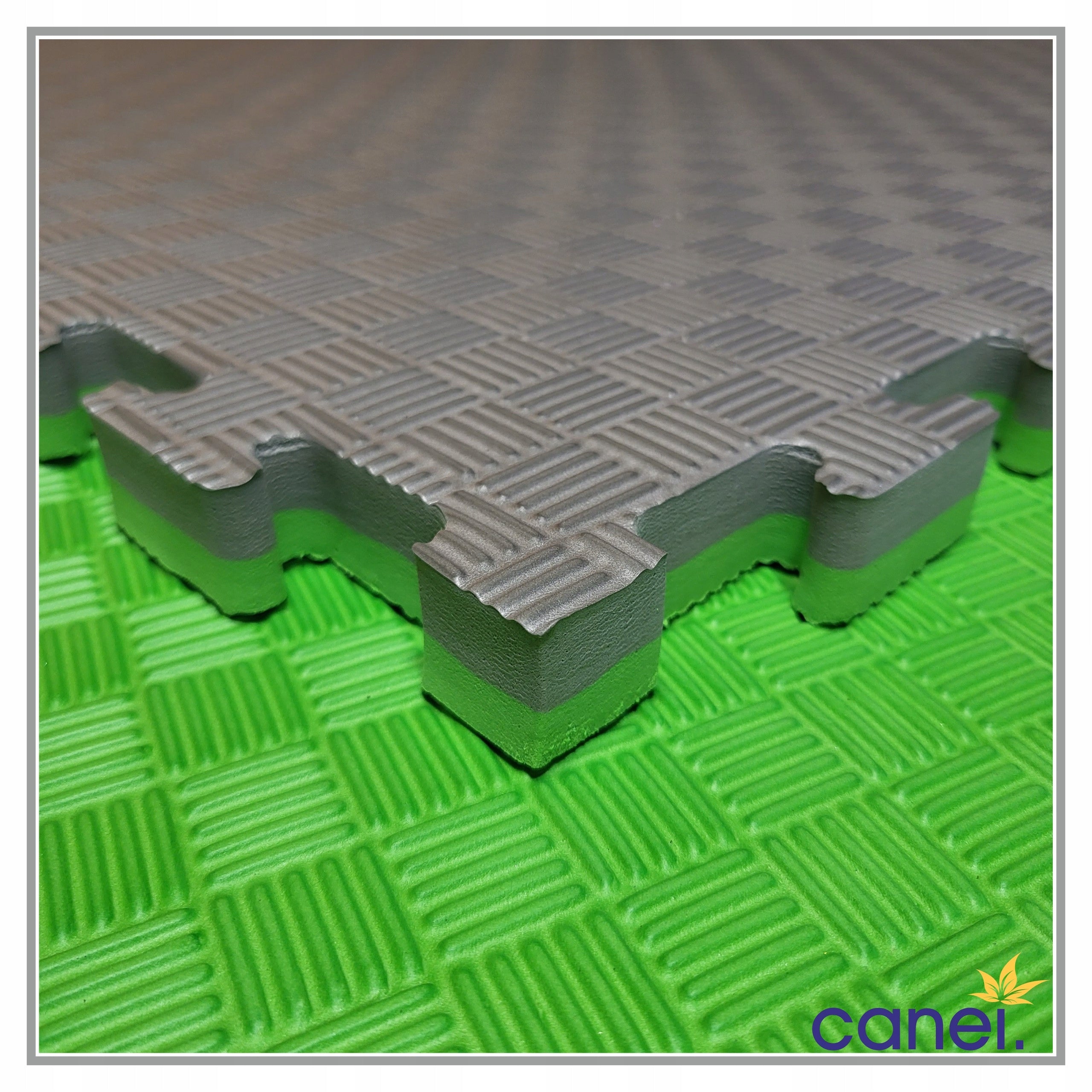 LARGE FOAM PUZZLE FOR EQUIPMENT - THICK FOAM MAT 2,5 cm 1m² - 100x100cm Manufacturer code mata piankowa 100x100 zielona