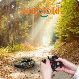 LARGE TANK REMOTE CONTROLLED ON REMOTE CONTROL RC AKU LIGHTS UP SOUND ROTATING TURRET Kind driving