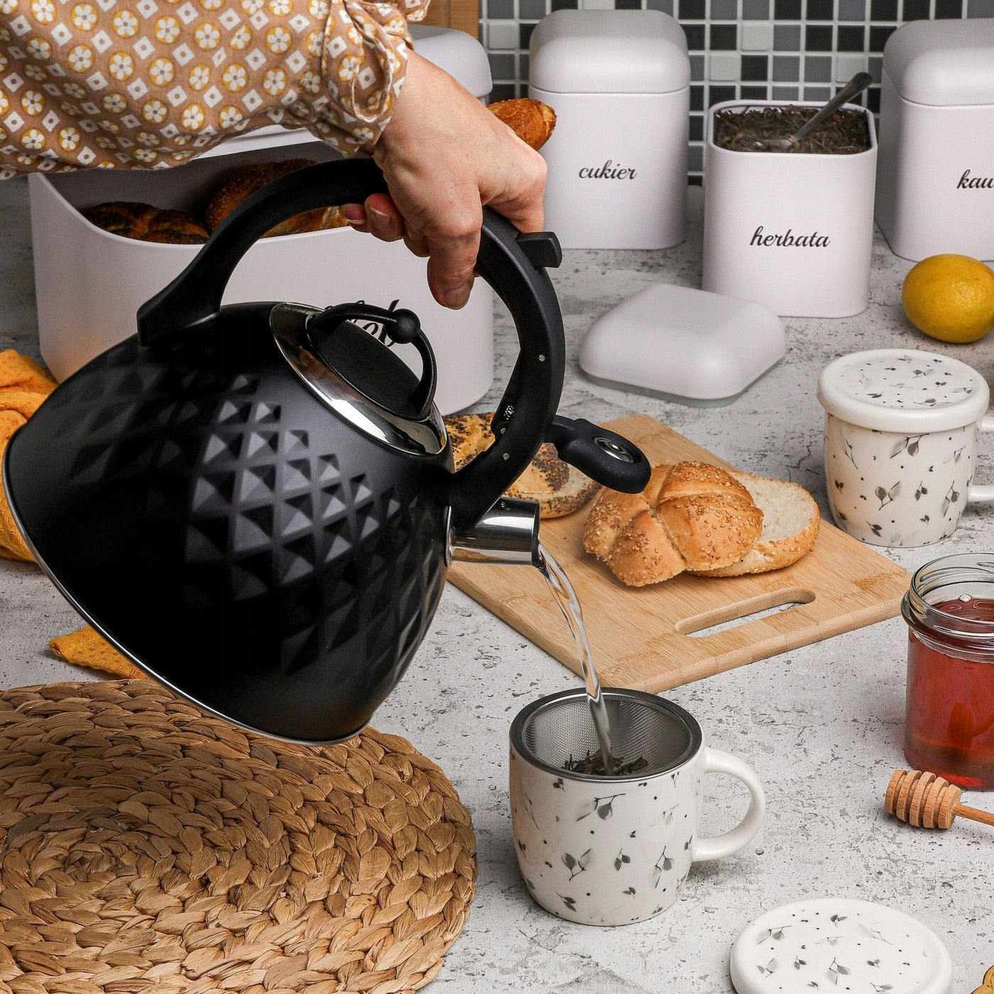 LARGE black GAS KETTLE induction kettle with WHISTLE 3L DIAMOND Festo Brand Tadar