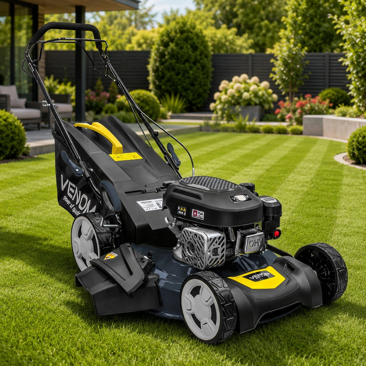 LAWN MOWER VENOM 55cm MULCH POWERFUL MOTOR 209cc PRO DRIVE Packaging status original
