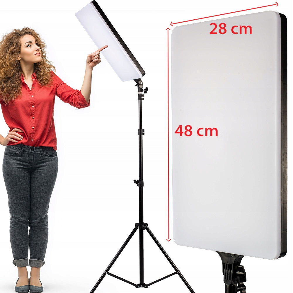 LED Cosmetic Panel Lamp ENSO 240 + Tripod Brand CineGEN