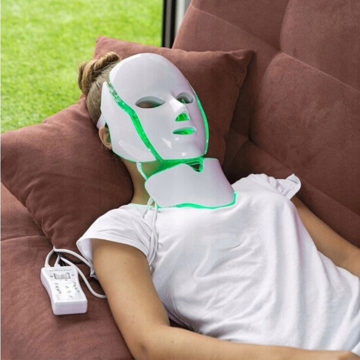 LED Therapeutic Mask 7 Colors Photon Face Care Manufacturer code HRERT-14448