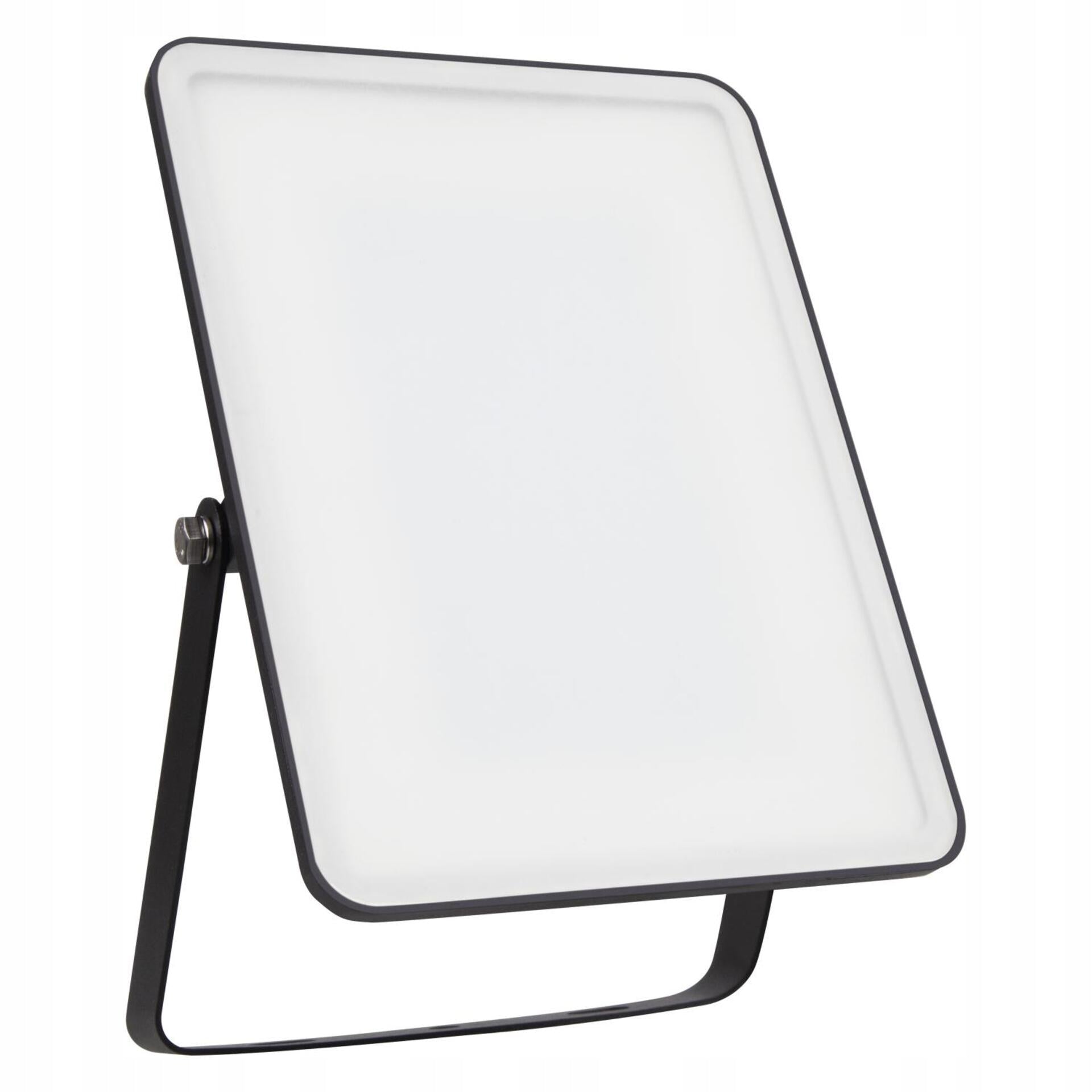 LEDVANCE LED reflektor Essential 50 W 4000 K 220-240 V IP65 Color black