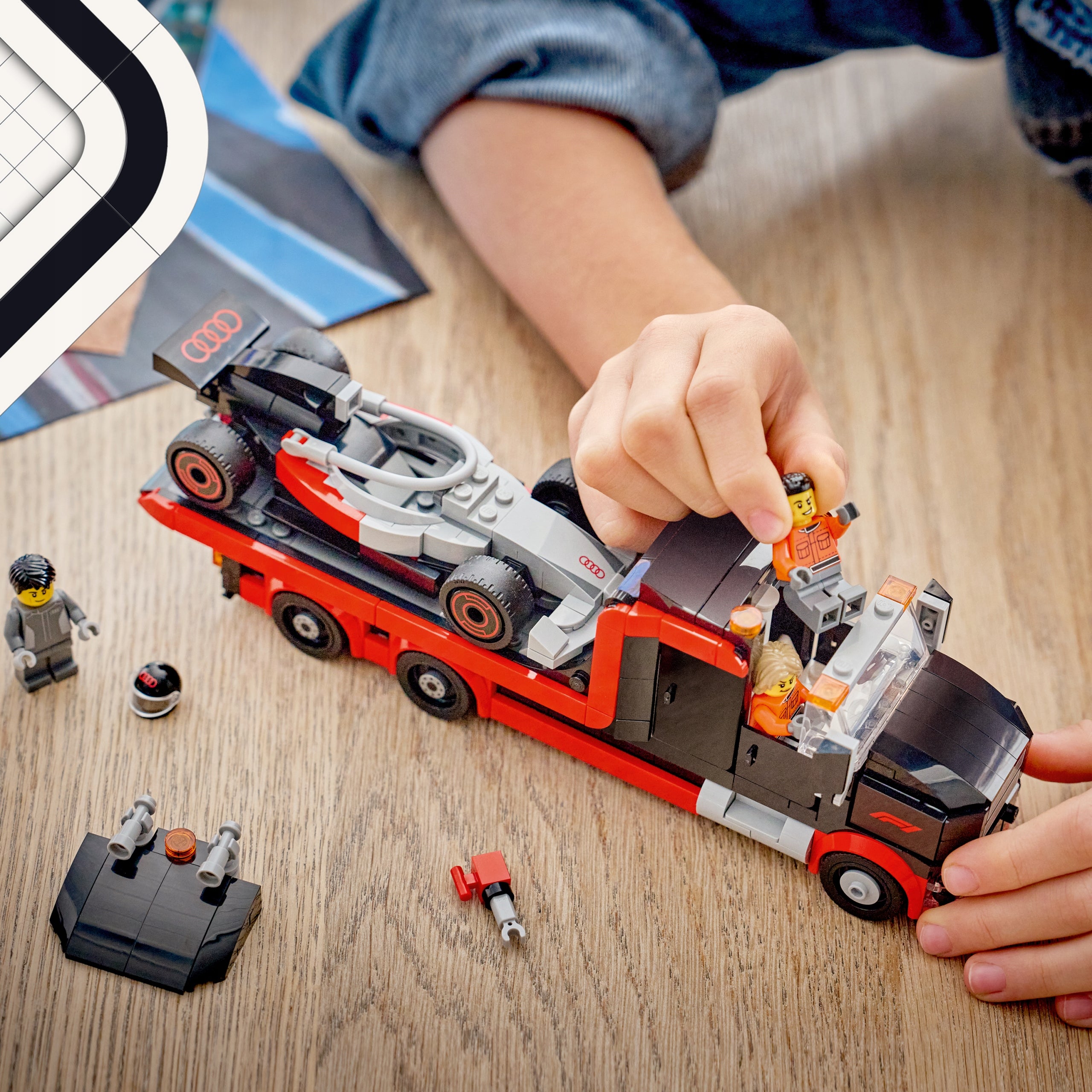 LEGO City 60493 F1 truck with Audi F1 car Series road traffic