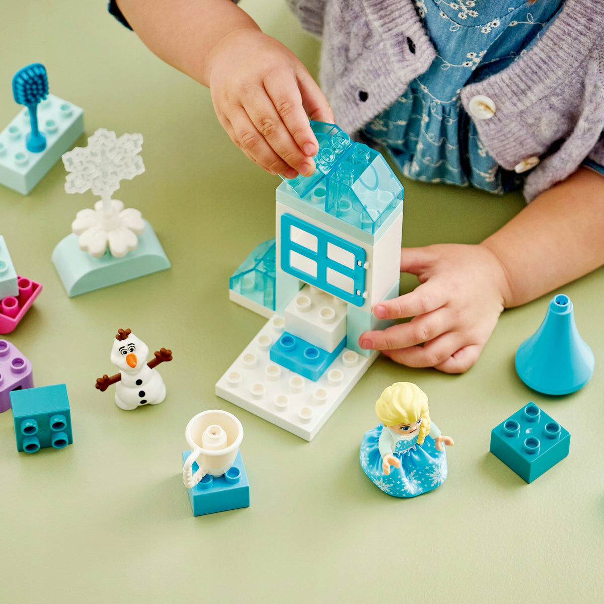 LEGO DUPLO Disney Creative Box with Elsa and Olaf 10462 Product number 10462