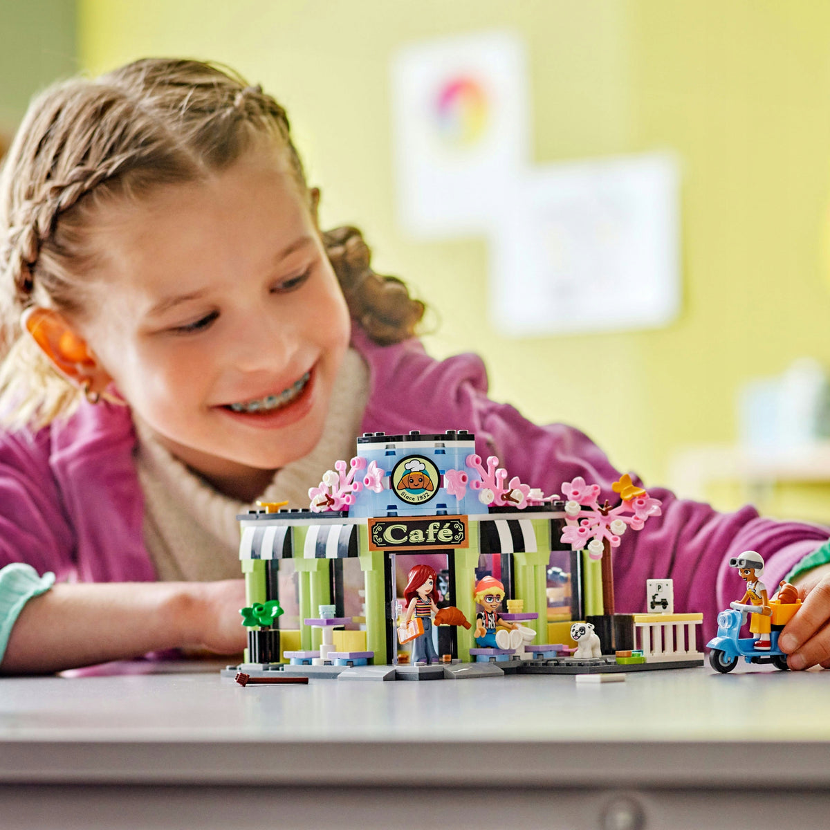 LEGO Friends Cafe in Heartlake 42618 Product number 42618